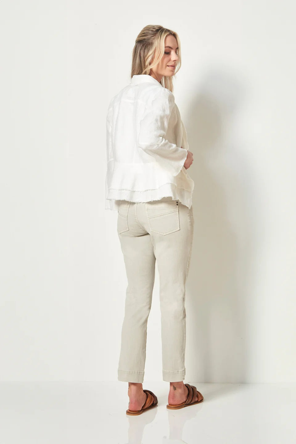 Master 23 Jean - Almond