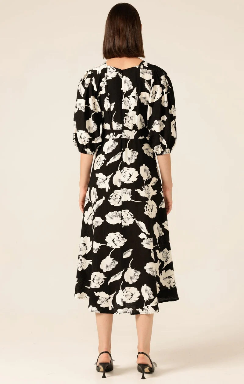 Moonbeam Meadow Midi Dress - Black/White Flower