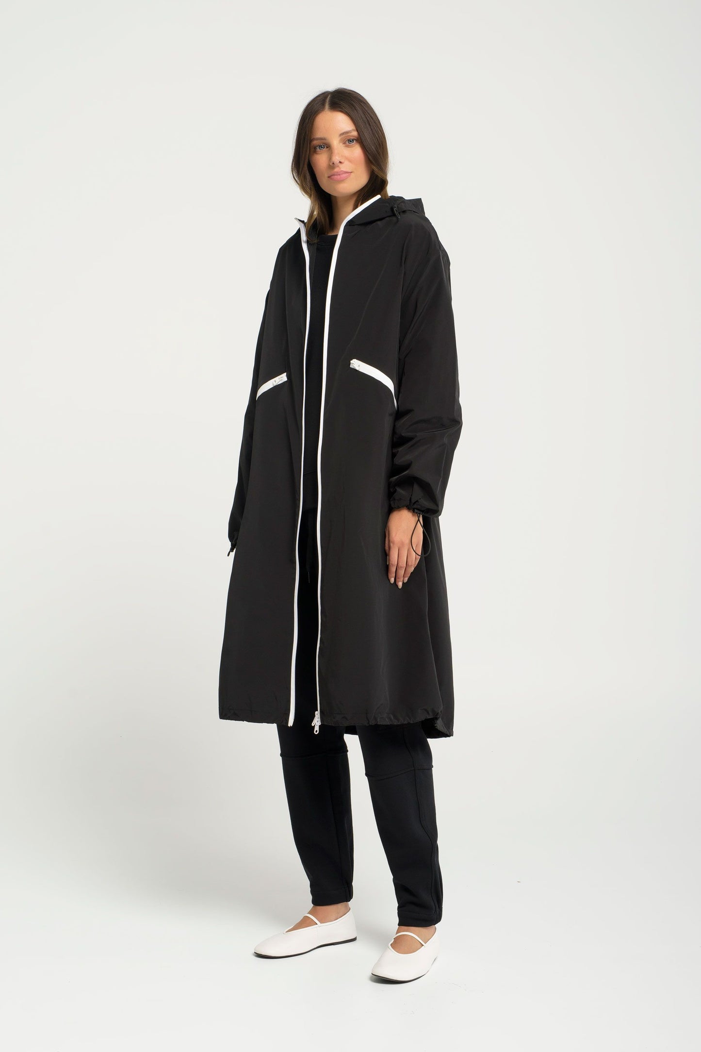 Paris Raincoat - Black/White