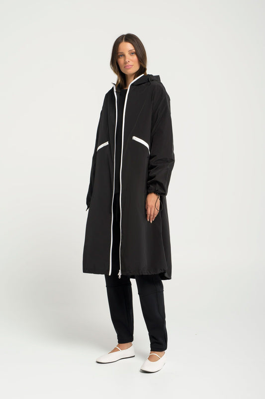 Paris Raincoat - Black/White