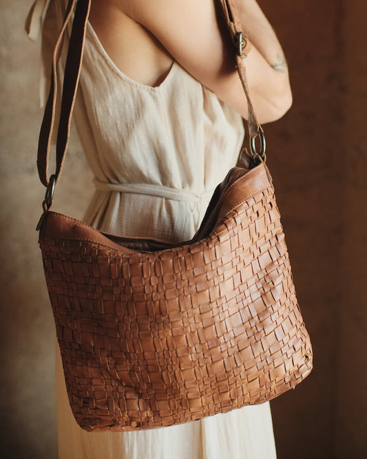 Soma Woven Slouchy Bag - Tan