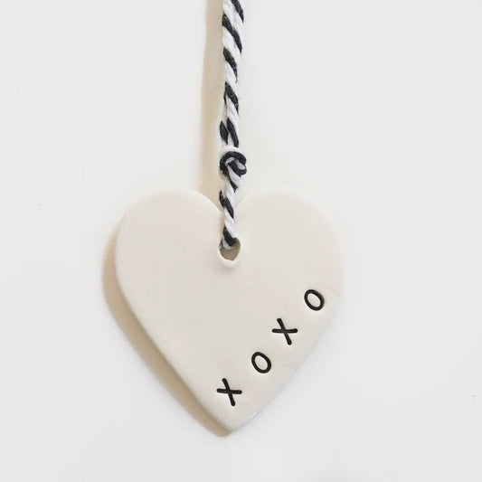 Ceramic Tag Small Heart - xoxo