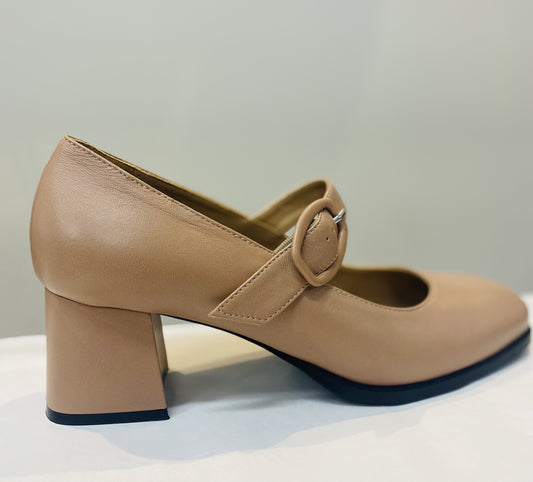 Lori Neuro Shoe - Nude