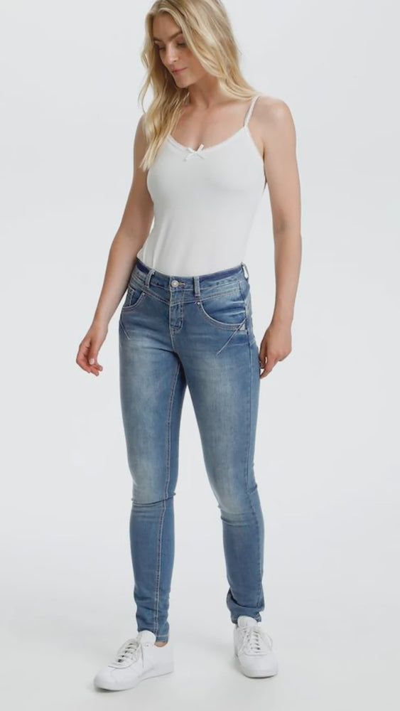 Amalie Jeans Shape Fit - Rich Blue Denim