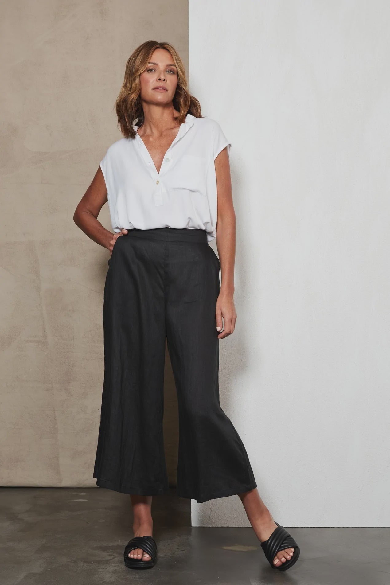 Studio Crop Pant - Ebony