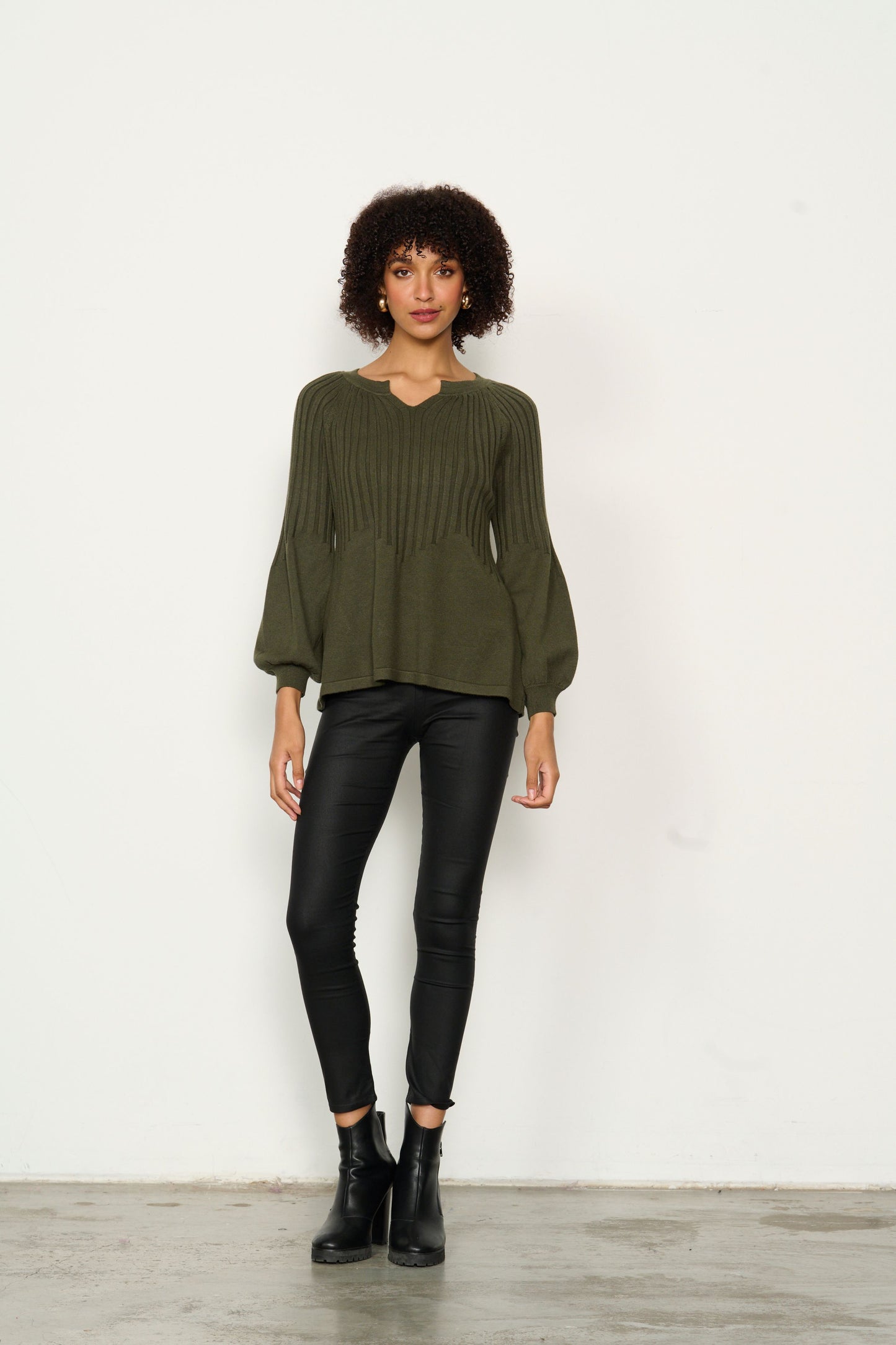 Top Half Rib Knit - Olive